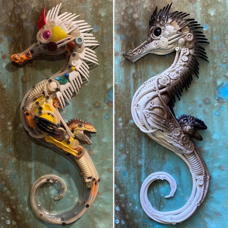 two side-by-side seahorse sculptures by artist Stephanie Hongo