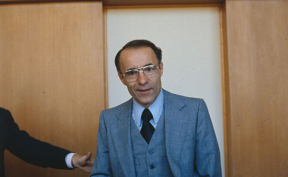 Close up of scientist Arno Penzias, co-winner of the 1978 Nobel Prize for Physics.