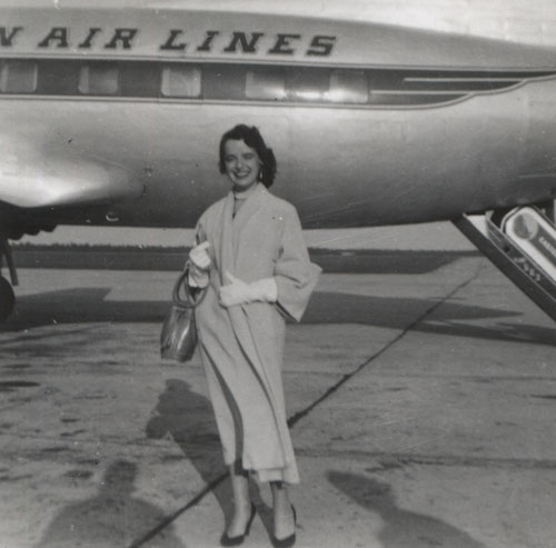 Bette Nash, Longest-Serving and Oldest Flight Attendant, Dies at 88