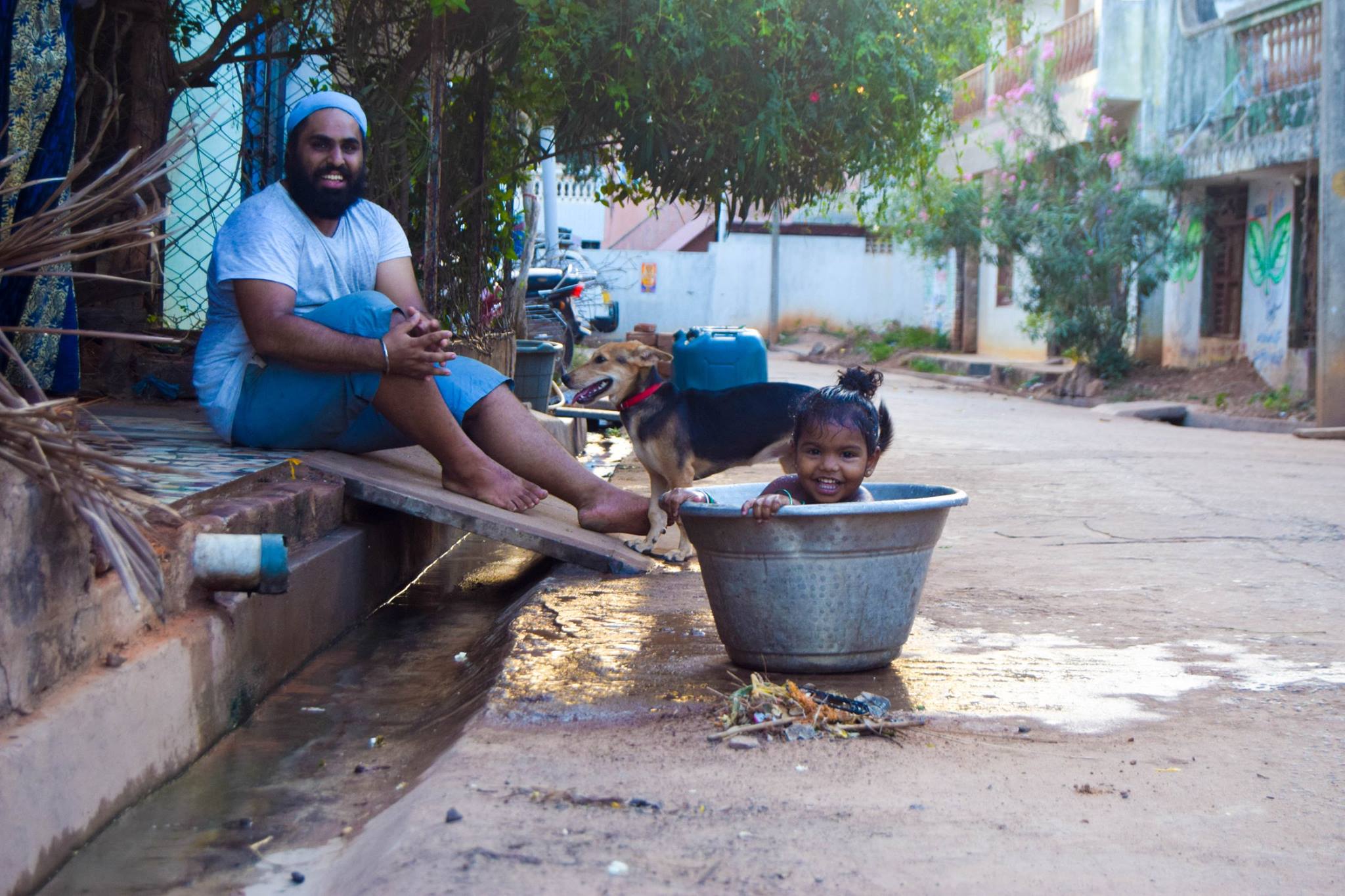 Engineer Invents Washing Machine for Communities